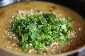 壮乡长寿美食～酸粥制作小过程