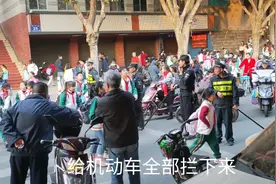 福建师范大学附属小学，傍晚放学时候情景视频封面