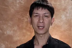 35岁男子皮肤黑又显老，妆后变美女，这妆术我不得不服