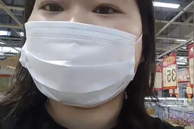 超市卖的绿豆爬满了虫子  你们知道是什么虫子🐛吗？
