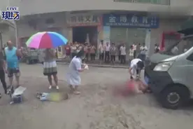 母爱伟大！路遇车祸 危急时刻母亲舍身护子视频封面