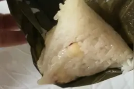 《莲子蜜枣粽》，女儿一声妈妈我想吃粽子，手残党妈妈立刻行动视频封面