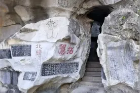 自驾广西壮族自治区桂林市秀峰区西山公园景区，环境优美休闲地方视频封面