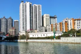 贵州都匀：5年时间建设发展非常快，市容市貌不输周边城市视频封面