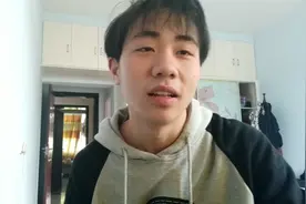疫情在家头发太长怎么办？小邓居然用出这种办法来消除这个烦恼