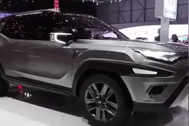 你听过双龙汽车么？实拍新款双龙SUV。你不看看么视频封面