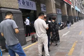 深圳新增16个个人征信打印网点，再也不用跑到市内去啦，真方便。视频封面