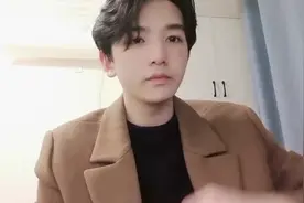 Lisa铁刘海秘密曝光？？
老王带你一探究竟视频封面