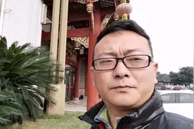 郫县古城凤凰学校 专业培养高铁驾驶员和乘务人员的