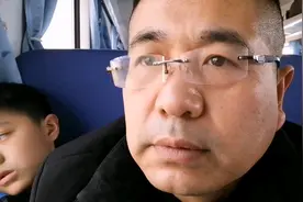 回农村老家，奔跑的绿皮车，火车2百公里2小时，汽车90公里4小时视频封面