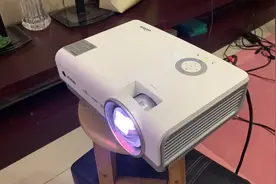 九成新丽讯D855ST短焦高清投影仪投影机视频封面