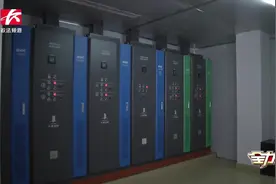 电费未交齐小区中央空调拒绝统一供冷，业主恼火：守着空调蒸桑拿视频封面