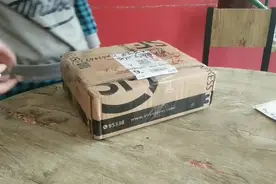 拼多多花398买的学习机，发现质量有问题，申请退款商家不给退？视频封面