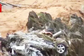 特大山洪冲垮国道致9死多伤 幸存者：一根救生绳上有6个人视频封面