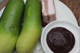 胶东大厨分享“萝卜丝炒虾酱”的做法，详细易学美味，果断收藏了视频封面