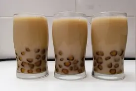 想喝奶茶不用买，教你在家做Q弹有嚼劲的珍珠，比外面买的好喝视频封面