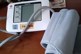 好久不见，我祝朋友们新年快乐，万事顺意！视频封面
