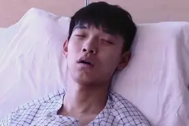 小伙可真可怜，躺都不能躺，一躺下就不能呼吸！视频封面