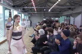 Prada Resort 2018视频封面