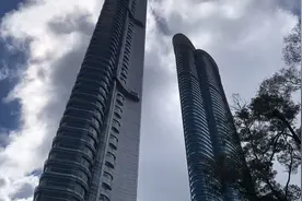 实拍香港半山晓庐豪宅区，陈浩民在这里租房住，每月几十万租金呢