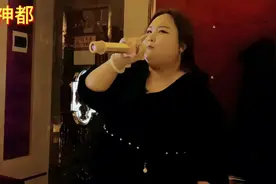 西安自媒体人嗨起来是什么样子？大家认为谁唱的好听呢视频封面