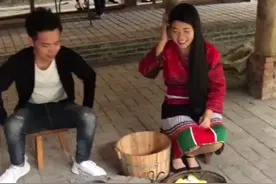 淘米水和橘子皮熬制后用来洗头根治白发