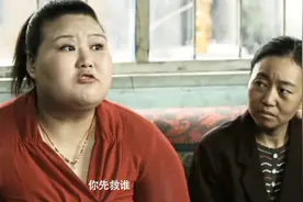 相亲对象提出送命题：我和你妈掉水里你先救谁？小伙的回答太机智视频封面