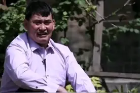 大衣哥成名之后（2）春晚出演费一亿多视频封面