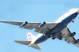 以色列战机躲客机后穿越防线，轰炸伊朗军事基地，俄：下次便击落