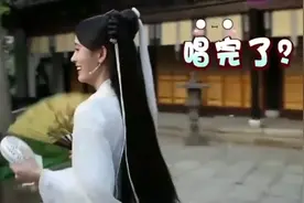 白娘子花絮：于朦胧亲入火场救人，鞠婧祎带领剧组众人唱起经典