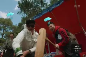 郑元畅李小鹏英雄惜英雄，两人合力打糍粑好开心，根本停不下来啊视频封面