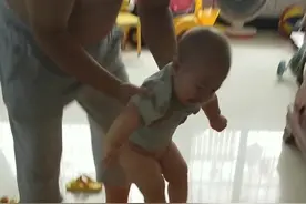 抓周了，长大就看看你会往哪方面发展吧