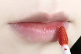 不是我吹!!这款唇釉的水光感真的绝了!!!视频封面