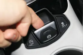 自动驻车功能会增高油耗吗？视频封面