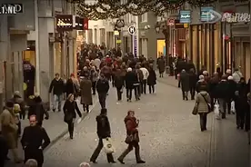 2010年荷兰好声音冠军街头现场演唱，让人动容，为之颤抖