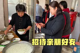 甘肃农村人过年走亲戚，大龙妈妈做了啥美食招待？大家赞不绝口！视频封面