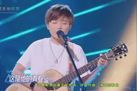 催人泪下的十首亲情歌曲，第一首堪称经典，第八首感动无数人