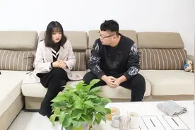 丈夫外出打工，妻子独自在家带孩子，丈夫却不知妻子生了重病视频封面