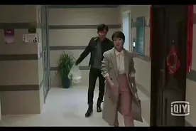 夫妻回家发现门开着的，结果...视频封面