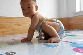 葫芦岛！瞅瞅手机，看看我！你知道我在想什么呢，我在淘气呢！视频封面