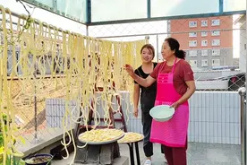 山西农村晒制西葫芦丝全过程，方法很简单，放上一年都不坏