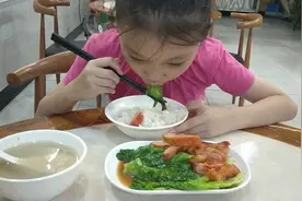 80后宝妈礼拜五下午4点接孩子，要晚上10点才能回家，真心累视频封面