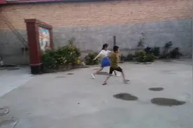 姐弟俩pk武术视频封面