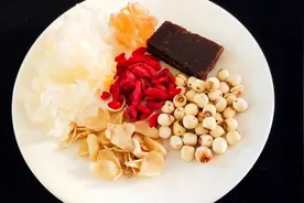 “雾霾天”多喝这款汤，止咳润肺，老少皆宜，一起来试试吧视频封面