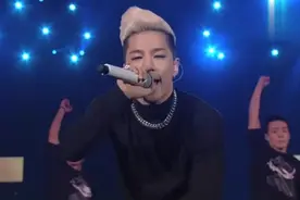 BIGBANG太阳现场大跳《RINGA LINGA》，帅气十足，粉丝尖叫不断视频封面