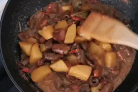 牛皮这样做，即便宜又好吃，我们家每次一碗都不够