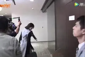 《欢乐颂》花絮大揭秘，刘涛被魏国强老婆真打了，涛姐都让打懵了视频封面