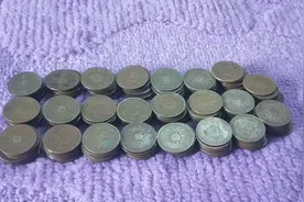 传世巧克力包浆的党徽一分，25元一枚通打，有没有收藏价值？视频封面