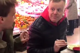 当老外在中国遇到老外，会说些什么？