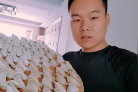 周末在家，包饺子，煮饺子需要几分钟呢？快来，大军来教你。视频封面